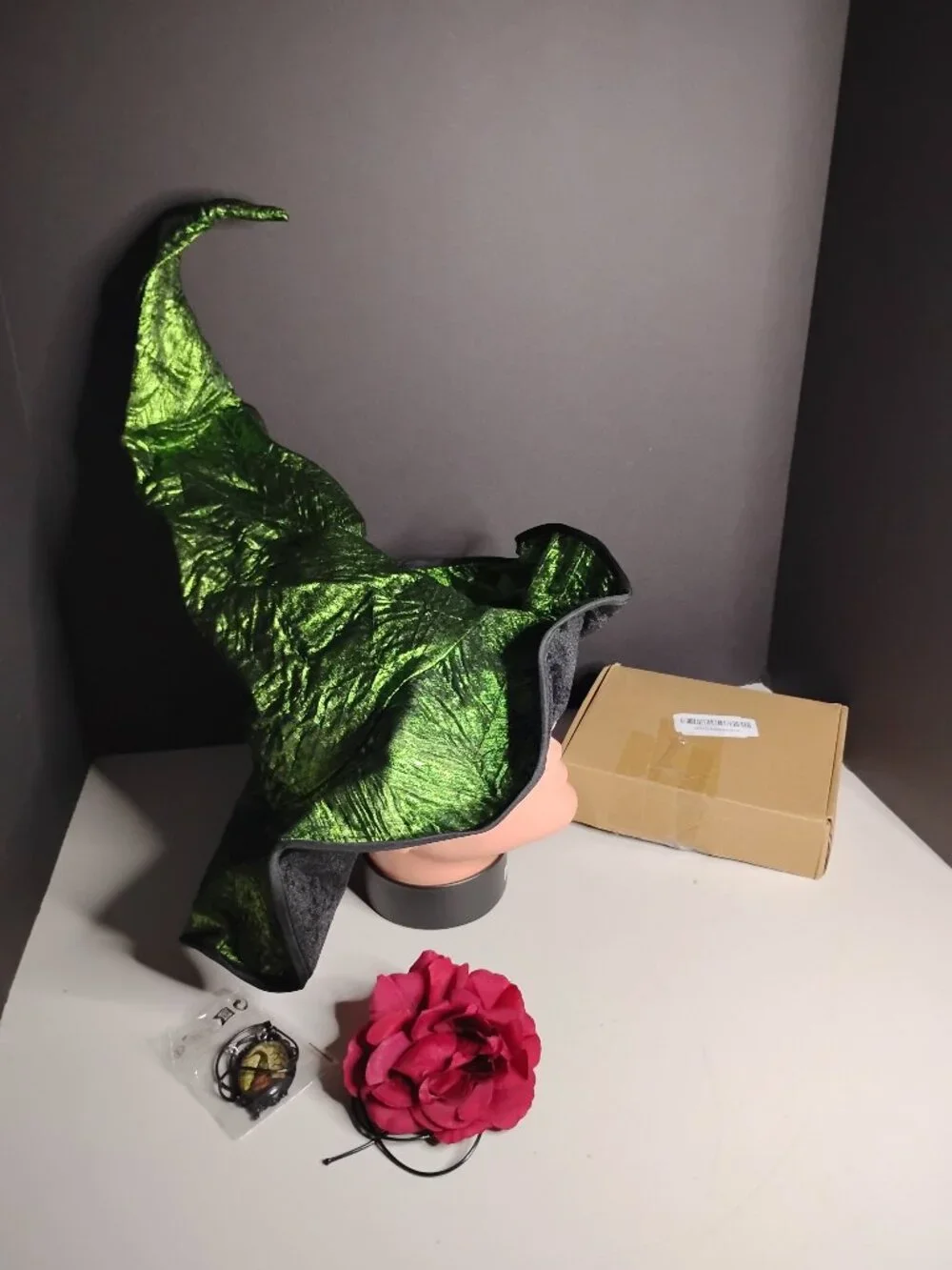 Wicked Witch Hat & Accessories Rose and Necklace